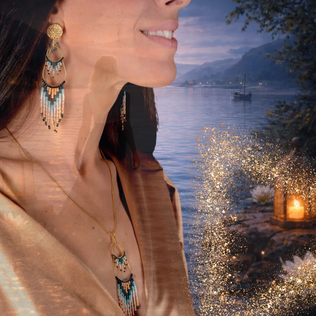 Bijou sacré turquoise et bronze de la collection Nilyra Maria Valdyria, inspiré de la sérénité, de la protection et de la douceur.