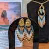 Petites boucles d’oreilles Nilyra Maria en gros plan avec perles Miyuki turquoise, beige et bronze, création artisanale française